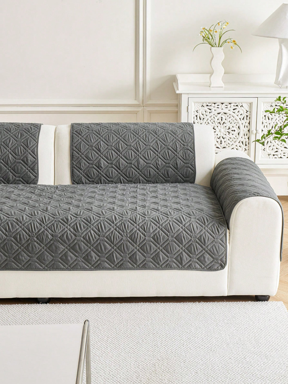 Tail & Timber™ Waterproof Anti-Scratch Pet Couch Protector
